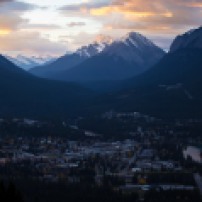 The town of Banff tucked in between mountain peaks. © Matthew Friesen
